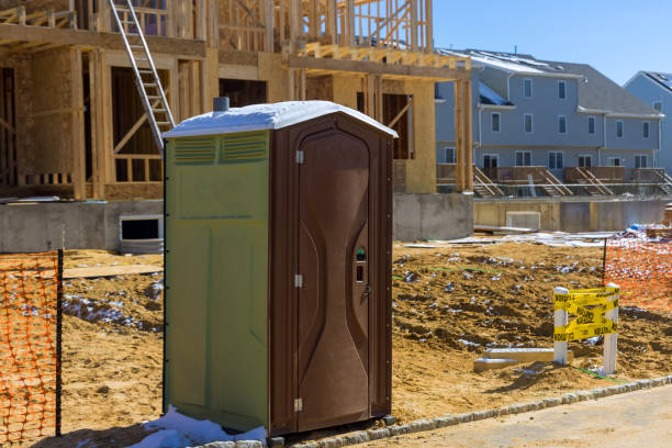 Portable Toilet Options We Offer in Carlstadt, NJ